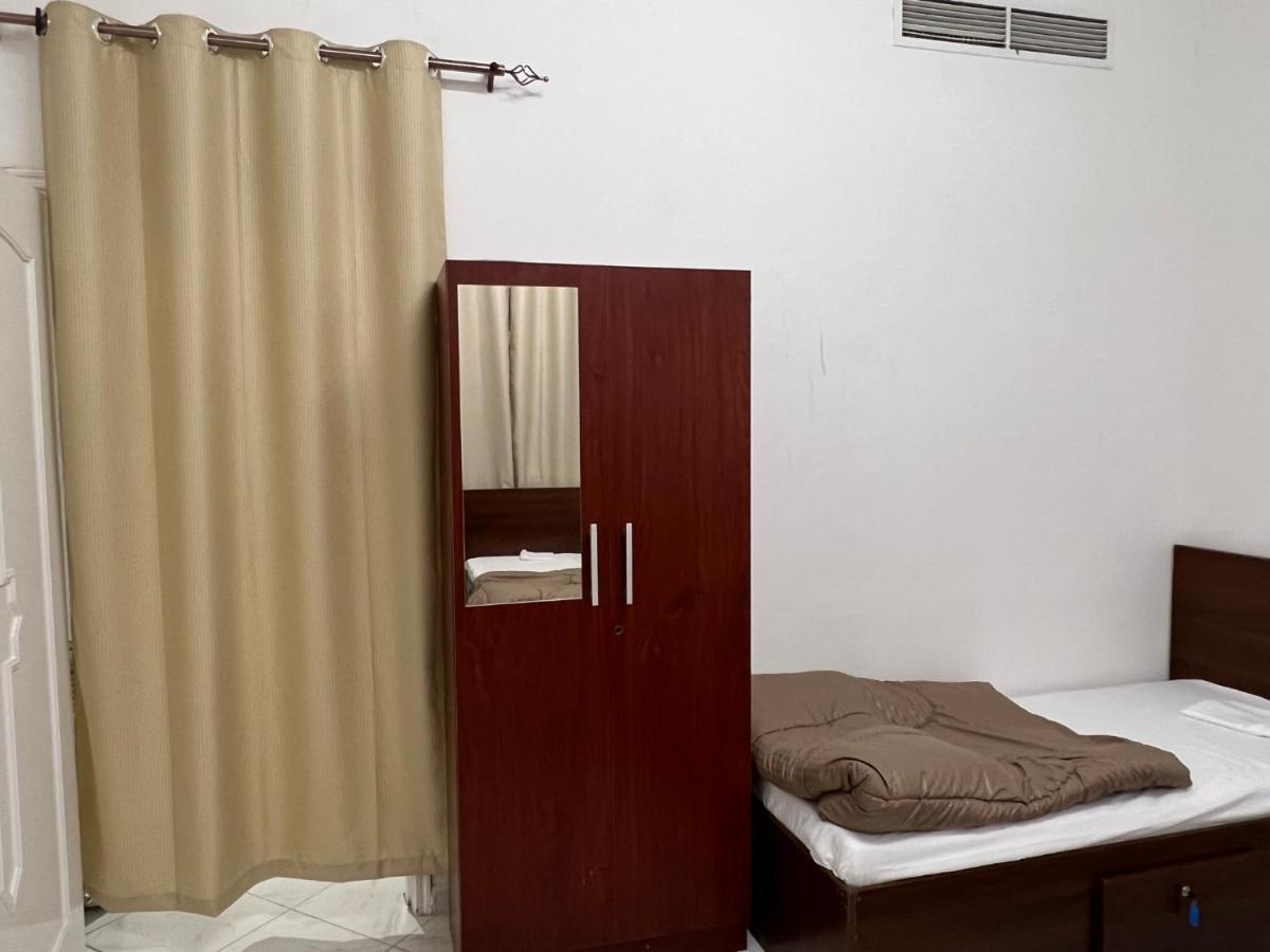 Short Tourist Place Dubai Ngoại thất bức ảnh